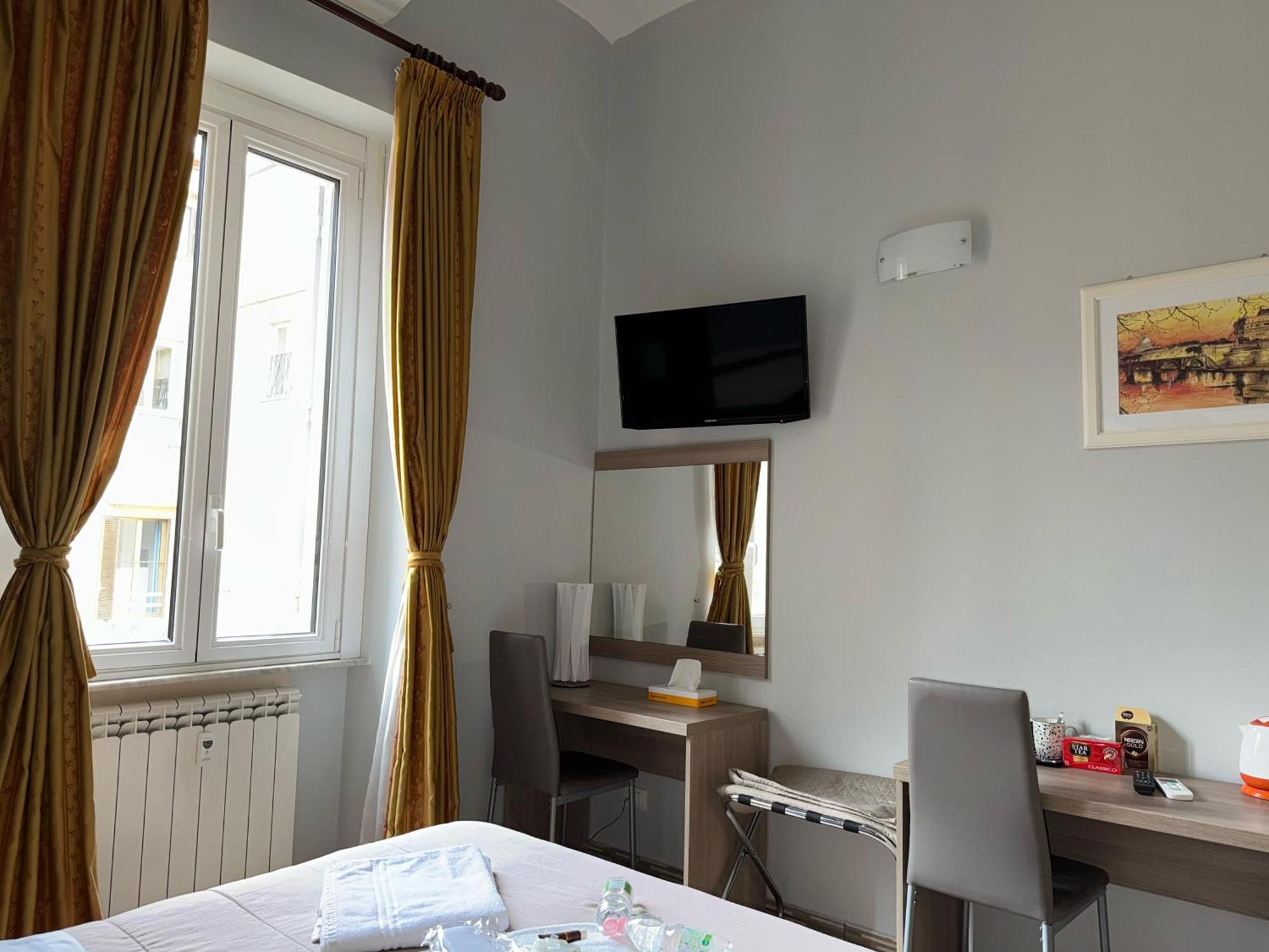 Napoleone Suite Рим Екстериор снимка